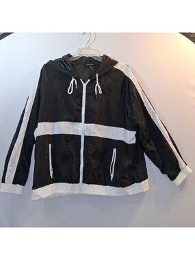 New Look Plus Size 3X Black/White Striped Hooded Windbreaker Jacket W/Zipper